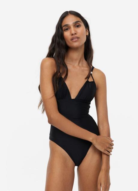 Imagen - Bañador negro cut-out High leg, 34,99 euros.