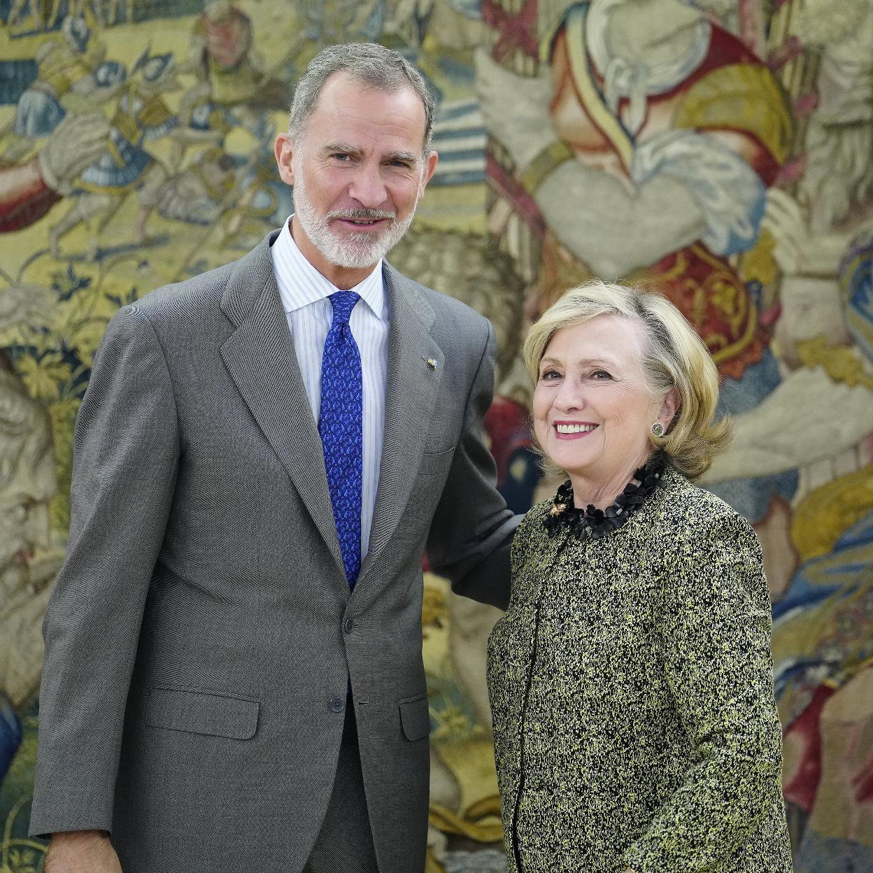 El rey Felipe VI recibió en el Palacio de la Zarzuela a la secretaria de Estado de Barack Obama, Hillary Clinton. 