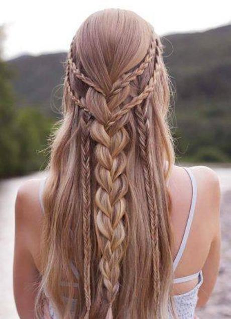 Imagen - Pelo largo suelto con trenzas