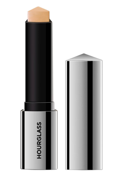 Imagen secundaria 2 - El bronceador de Fenty Beuaty, el colorete de Kiko y el iluminador de Hourglass.