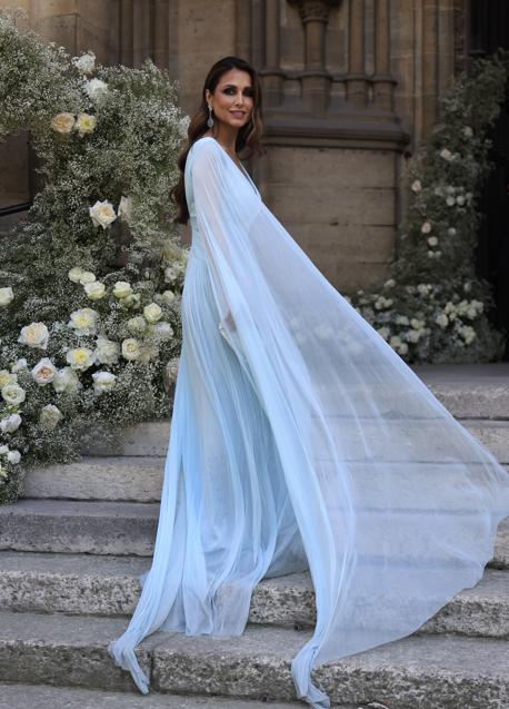 Imagen - Paloma Cuevas con un vestido de invitada en color azul. / GTRES