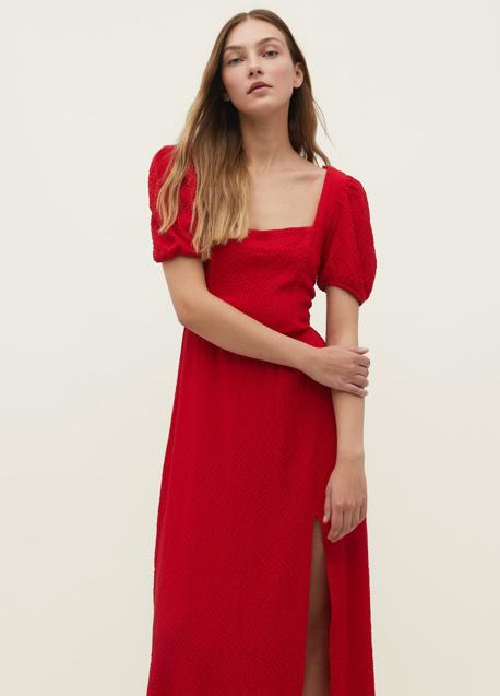 Imagen - Vestido rojo de Stradivarius (29,99 euros)