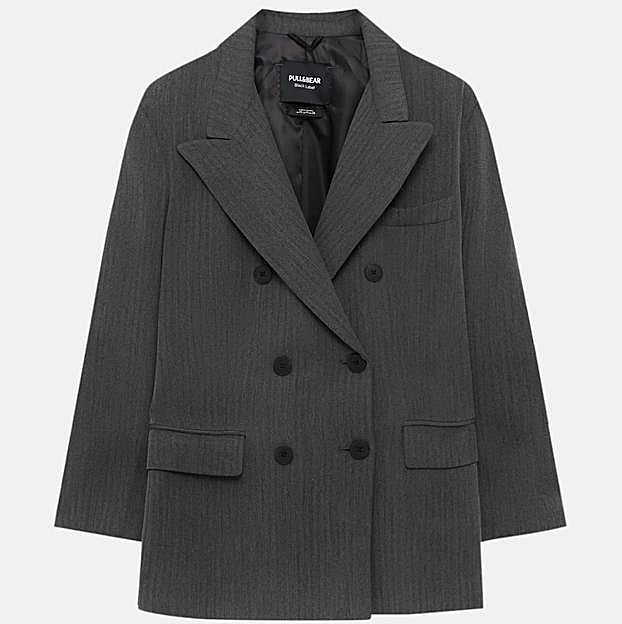 LA blazer gris de Pull&Bear.