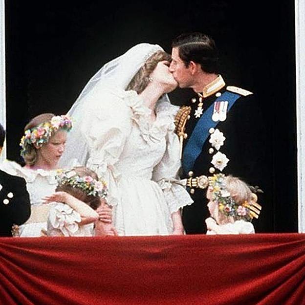 Lady Di y Carlos de Inglaterra protagonizaron la boda del siglo