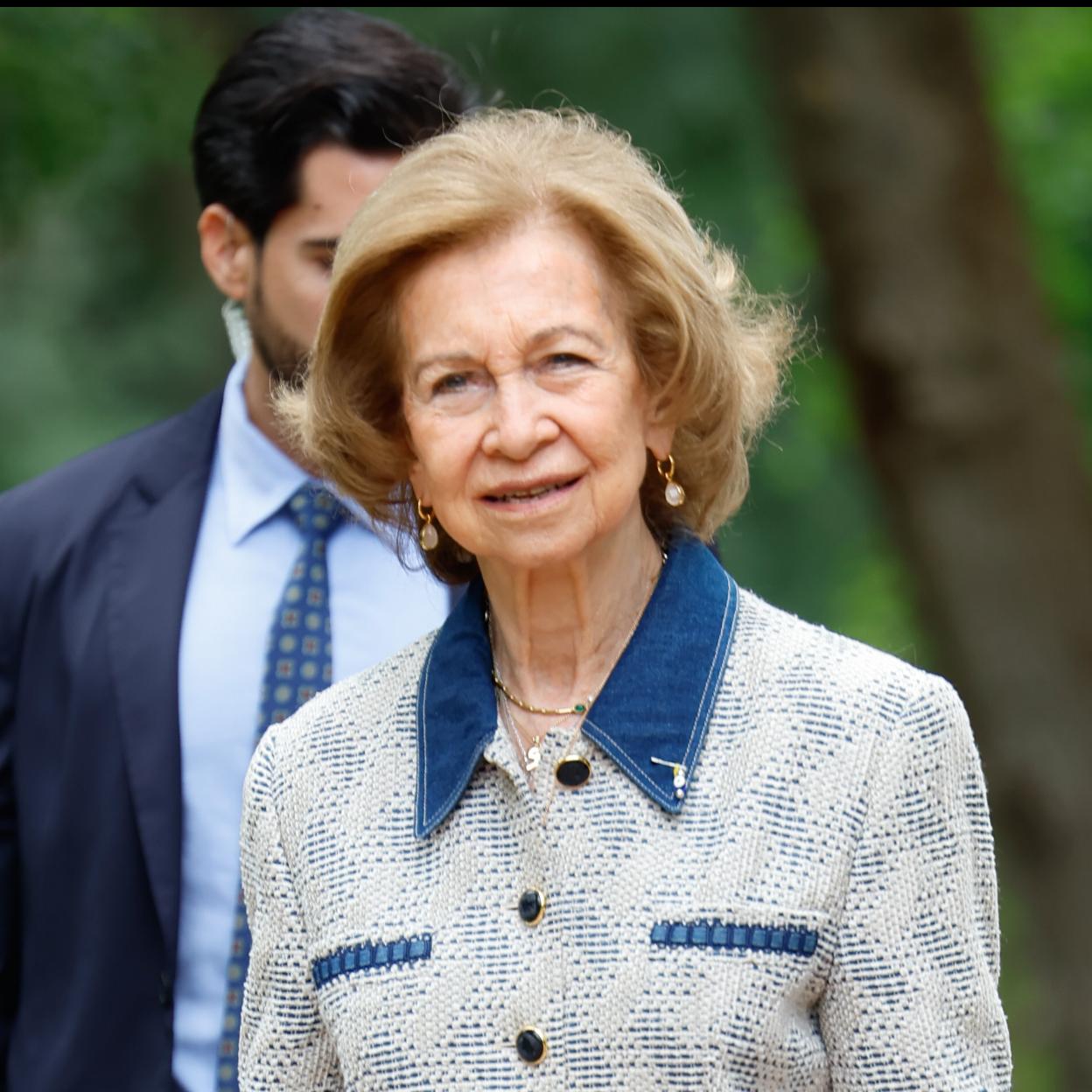 La reina Sofía, muy sonriente.