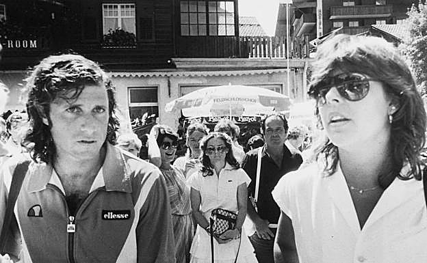 Guillermo Vilas y Carolina de Mónaco cuando salían juntos. sal