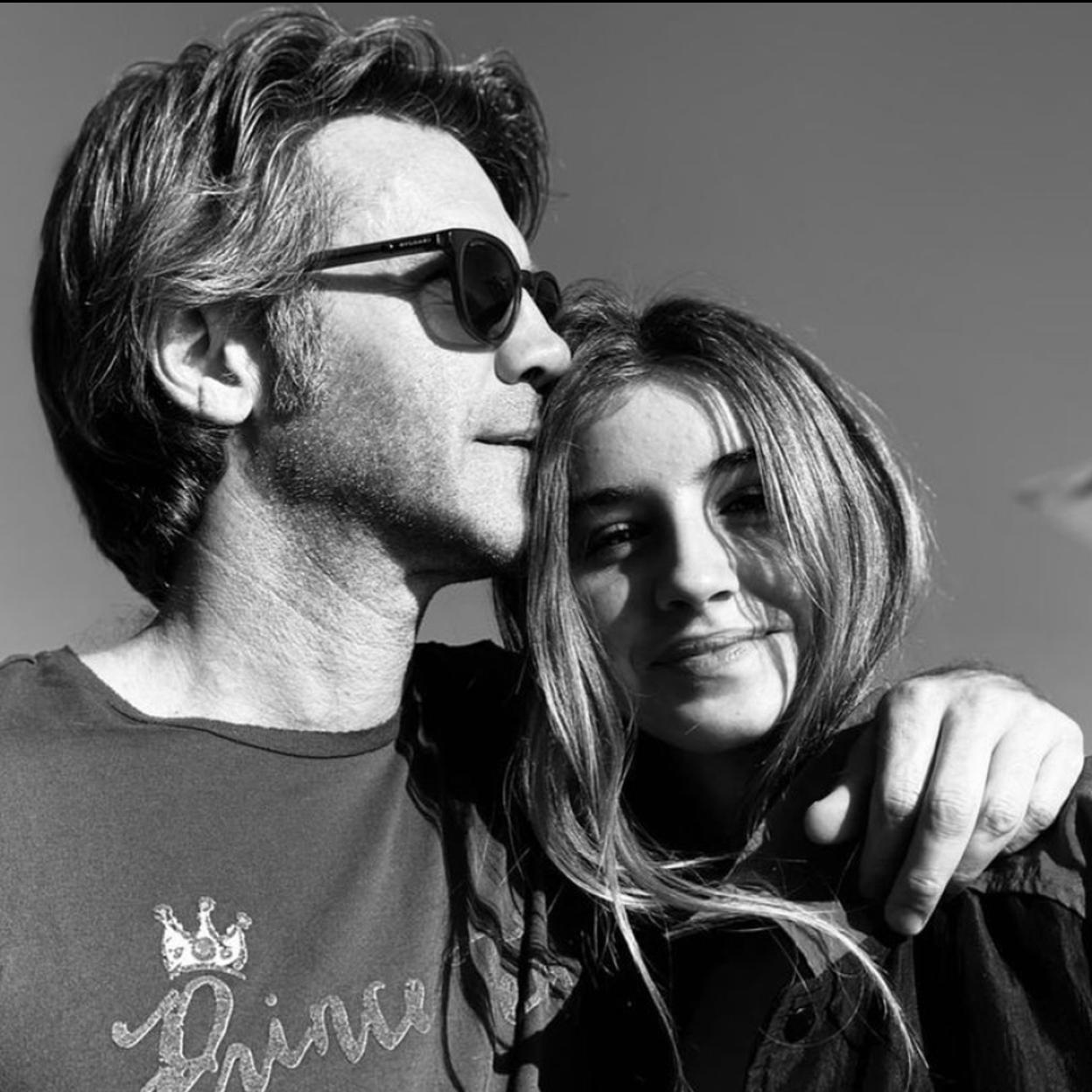 Filiberto de Saboya y su hija, la princesa Vittoria en blanco y negro. 