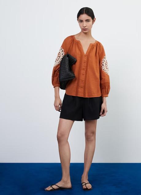 Imagen - Blusa terracota de Tintoretto, 41,99 euros.