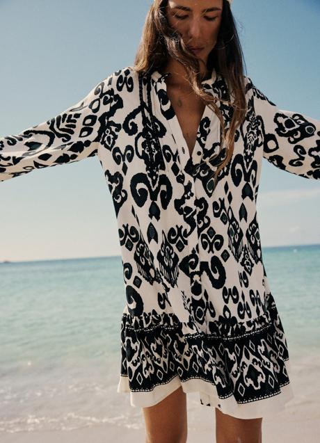 Imagen - Vestido estampado de Zara (29,99 euros)