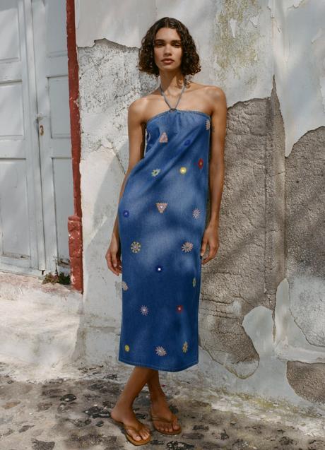 Imagen - Vestido midi de Zara (39,95 euros)