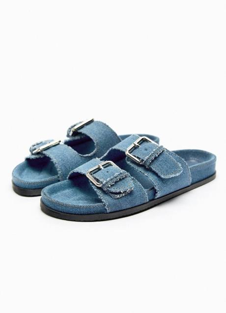 Imagen - Sandalias planas con hebillas en tejido denim