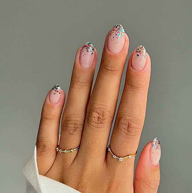 Manicura con glitter