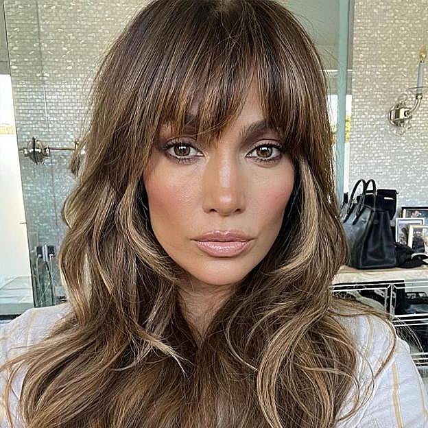 Jennifer Lopez con nuevo corte de pelo.