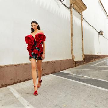 Imagen secundaria 1 - Jorge Redondo presenta su nueva colección de costura rodeado de celebrities e influencers