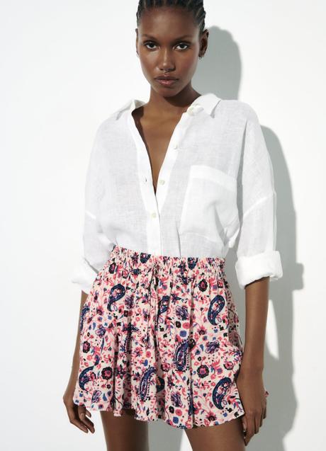 Imagen - Minifalda estampada de Zara (25,99 euros)