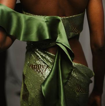 Imagen secundaria 1 - Modelos en el backstage del último desfile de Redondo.