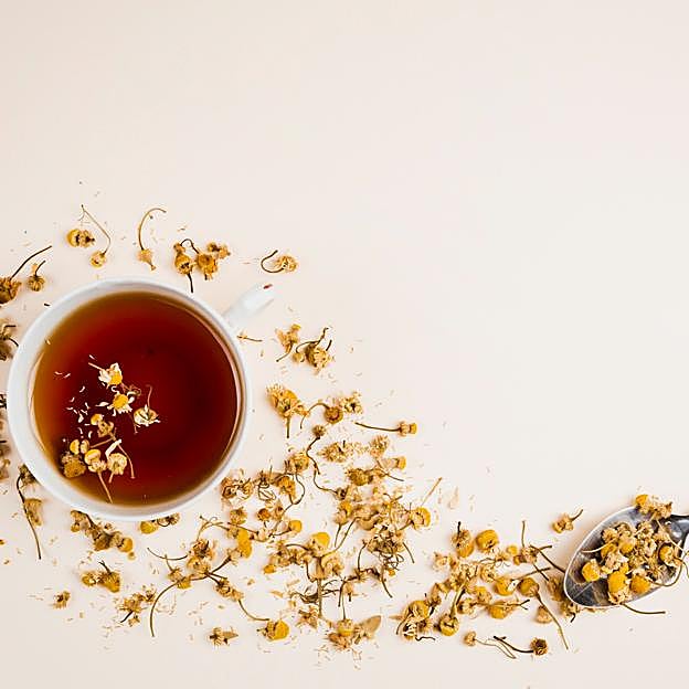 Vaso de infusión de manzanilla. 