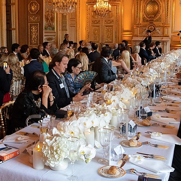 Imagen general del banquete celebrado en los salones del Hôtel de la Marine. 