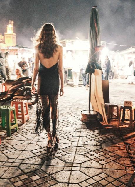 Imagen - Vestido con espalda descubierta en lino con flecos