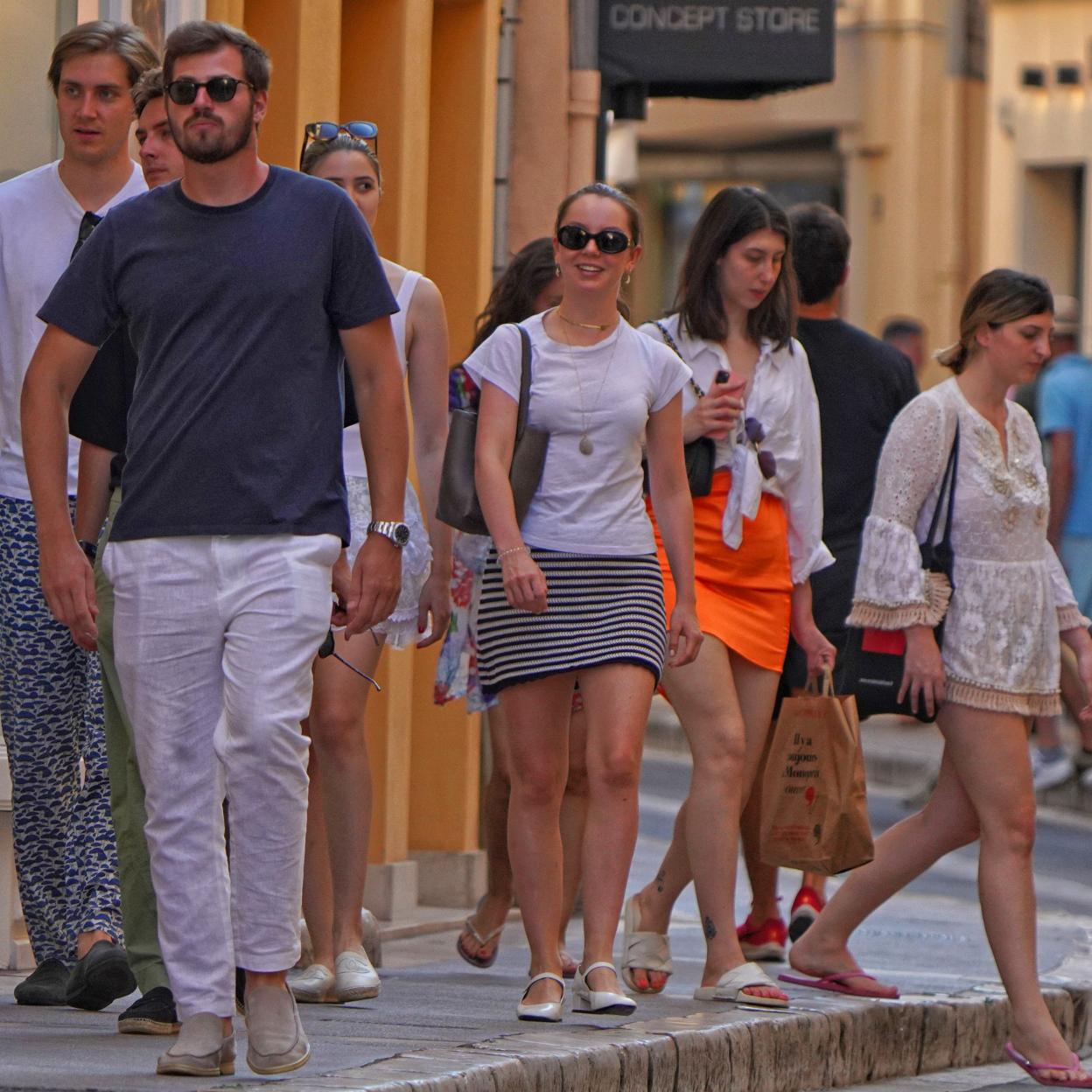 Alexandra de Hannover con amigos.