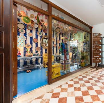 Imagen secundaria 1 - La pop-up de Rianna + Nina en el exclusivo hotel Marbella Club.