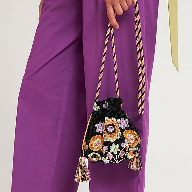 El bolso de Antik Batik.