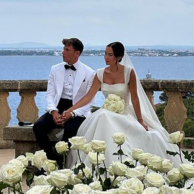 El inspirador vestido de novia estilo tradicional de Paddy Noarbe en su boda con Marcos Llorente, al detalle