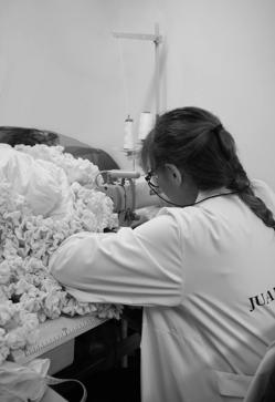 Imagen secundaria 2 - Imágenes del atelier de Juana Martín.