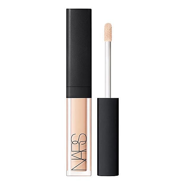 Corrector Radiant Radiant Creamy Concealer de Nars.