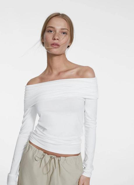 Imagen - Camiseta básica en tendencia con escote barco