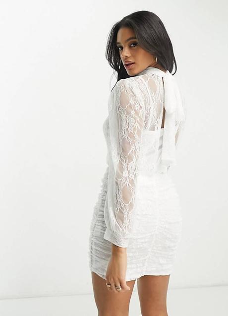 Imagen - Vestido de encaje corto con lazada en la espalda