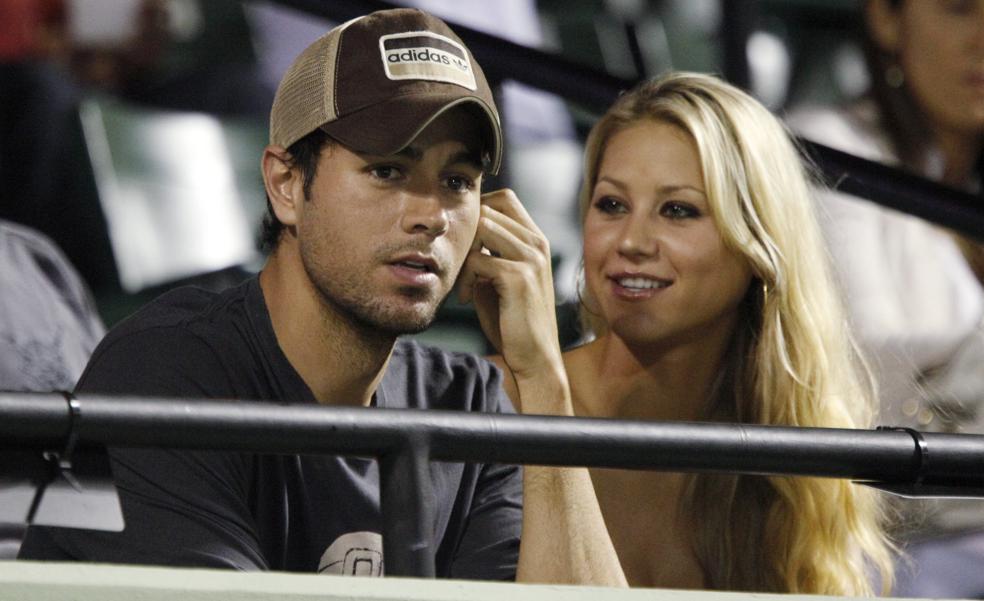 Anna Kournikova y Enrique Iglesias, en una de las pocas imágenes junto en actos públicos. /