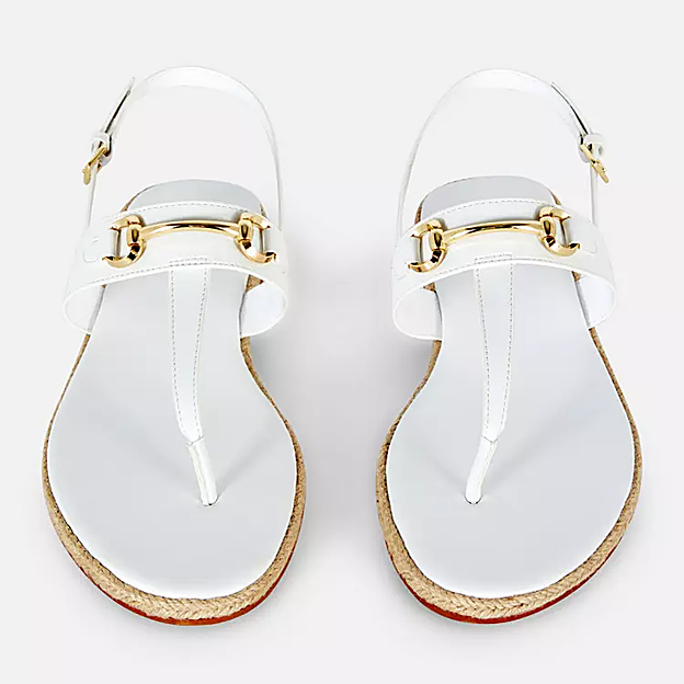 Las sandalias blancas de Primark.