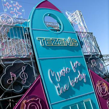 Imagen secundaria 1 - Tezenis en Mad Cool 2023 y Marta Soriano con look de la firma.