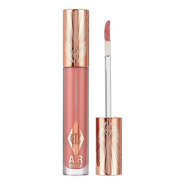 Airbrush Flawless Lip Blur en Pillow Blur de Charlotte Tilbury. Precio: 34,99 euros