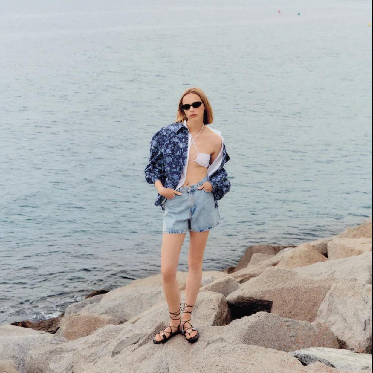 Vestidos de colores, bolsos de verano y muchas otras novedades interesantes. 