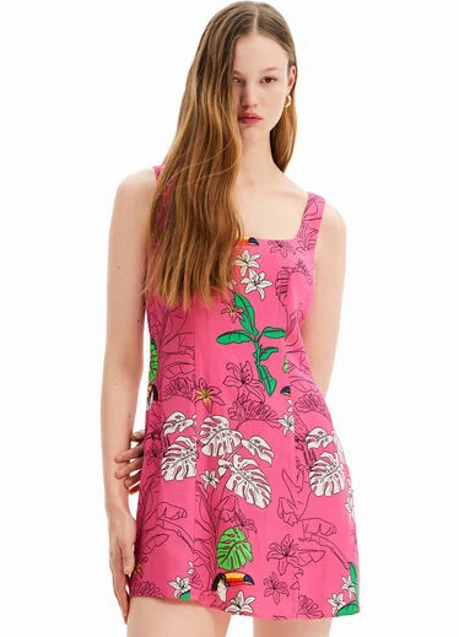 Imagen - El vestido rosa de Desigual.