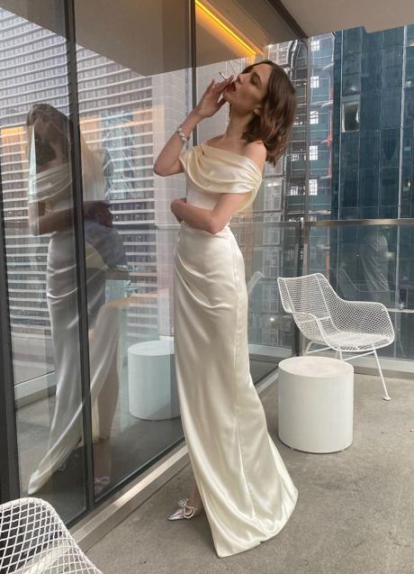 Imagen - Sábado: El vestido satinado