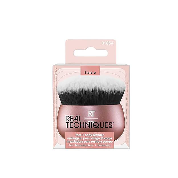 Brocha Para Maquillaje De Rostro Y Cuerpo de Real Techniques. Precio: 15,99 euros