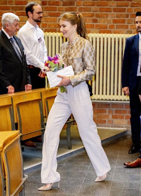 Imagen - Elisabeth de Bélgia con pantalones blancos. / GTRES