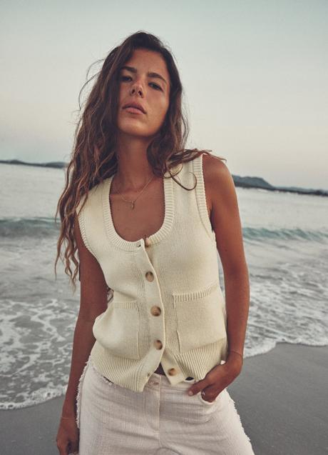 Imagen - Chaleco de punto de Zara (25,99 euros)