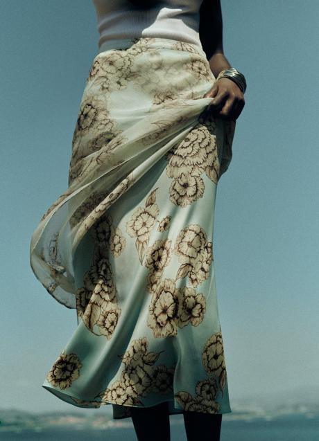 Imagen - Falda estampada de Zara (29,99 euros)