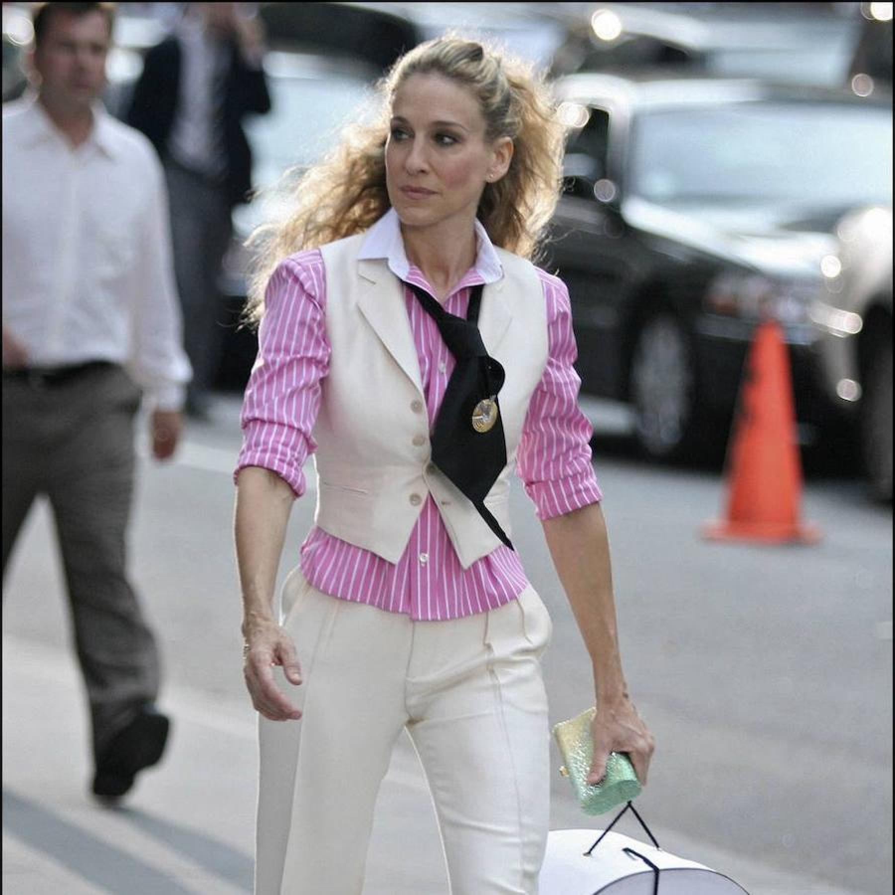 De Fendi a Dior, pasando por Manolo Blahnik: las lecciones de lujo de Carrie Bradshaw