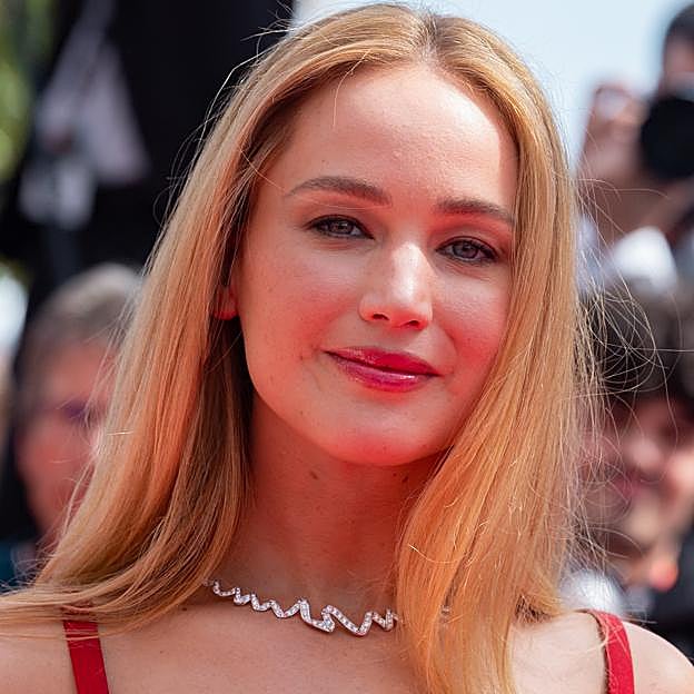 Jennifer Lawrence tiene el ojo encapotado.