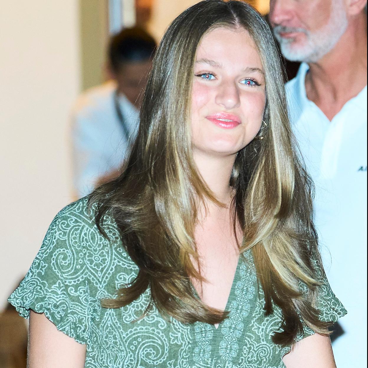 La princesa Leonor con vestido verde en Palma
