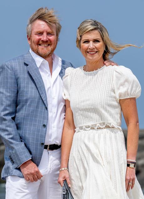 Imagen - Máxima de Holanda y Guillermo de Orange en la playa de Zuiderstrand. / INSTAGRAM