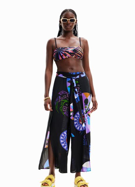 Imagen - Pantalón aberturas M. Christian Lacroix de Desigual, 29,98 euros.