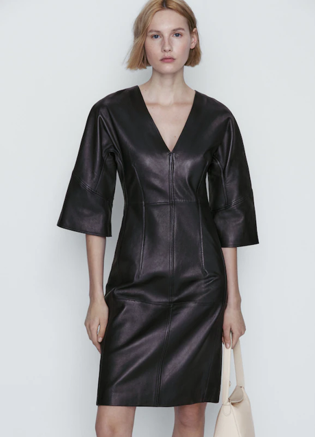 Imagen - El vestido de piel de Massimo Dutti.