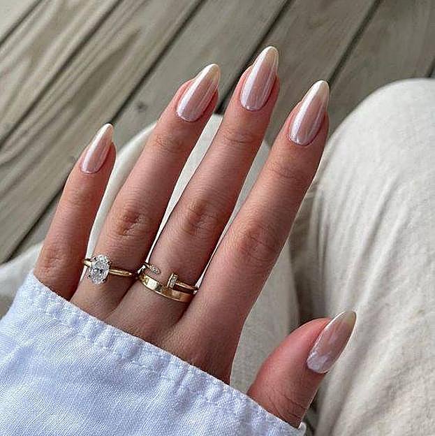 Uñas rich girl glaseadas