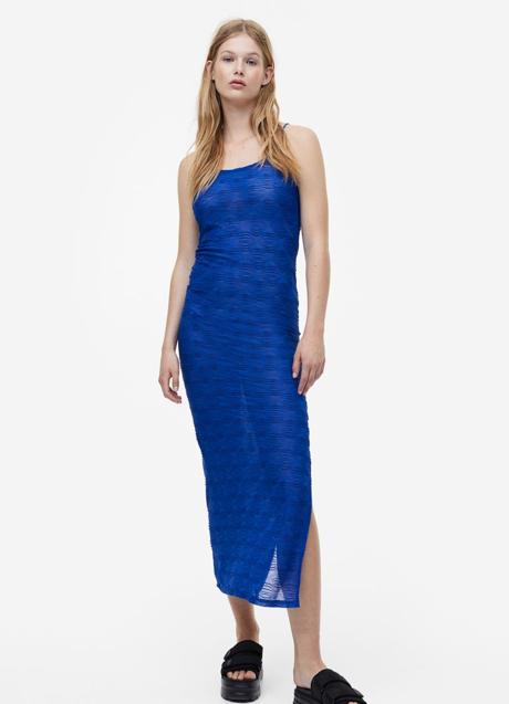 Imagen - Maxivestido de punto con textura de H&M (24,99€)